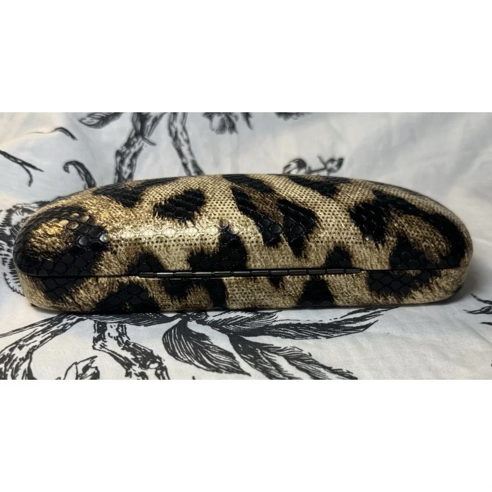 Sofia Vergara by Foster Grant Leopard Print Hard Glasses Case NEW - Picture 3 of 7